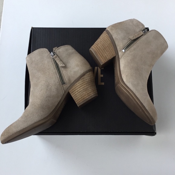 LAST PAIR!! New Frye Judith Zip Distressed Booties - Picture 5 of 8